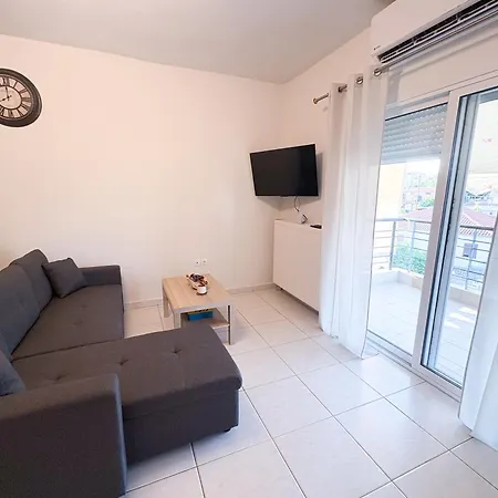 Alexandros House